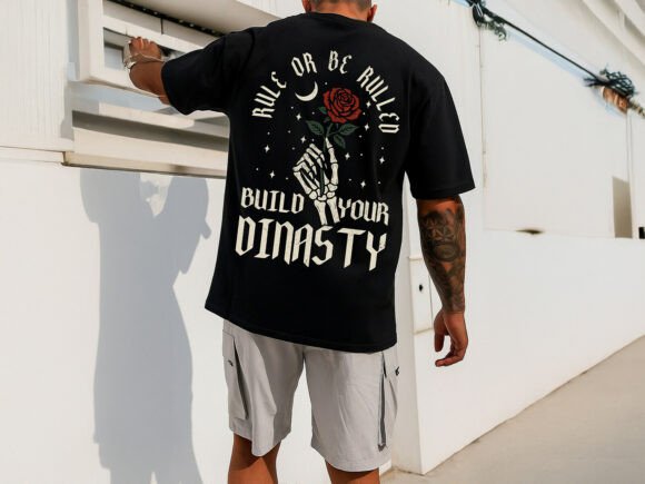 Skull Rose Graphic Streetwear T-Shirt: Merging Edge with Modern Aesthetic